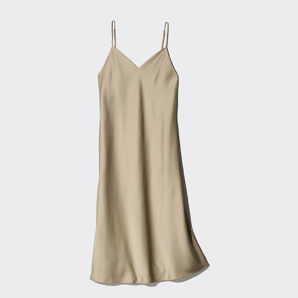 骨格ウェーブ,ワンピース,UNIQLO,サテンキャミソールワンピース