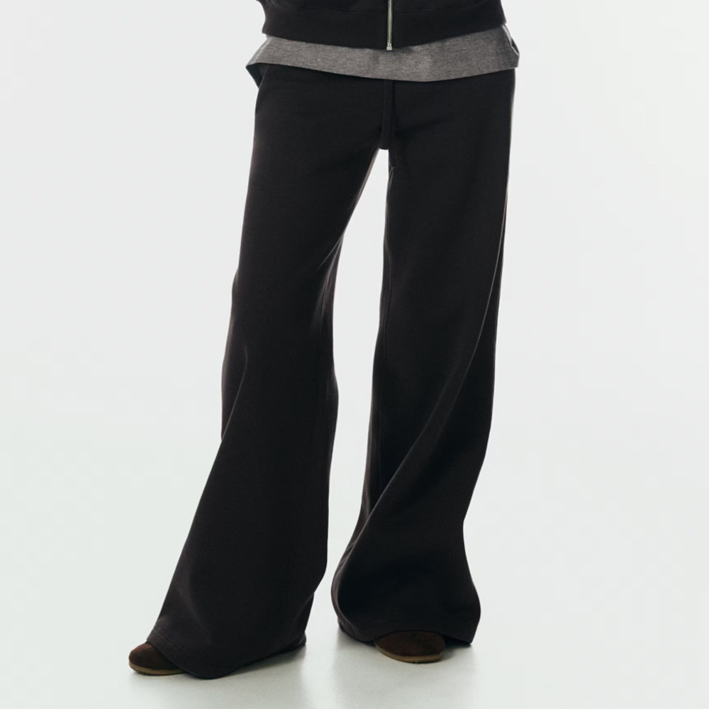 骨格ナチュラル,パンツ,H&M,フレアスウェットパンツ
