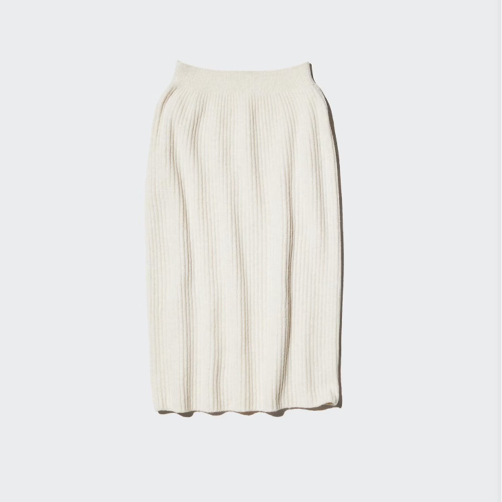 骨格ストレート,スカート,UNIQLO,ユニクロ,3Dスフレヤーンスカート