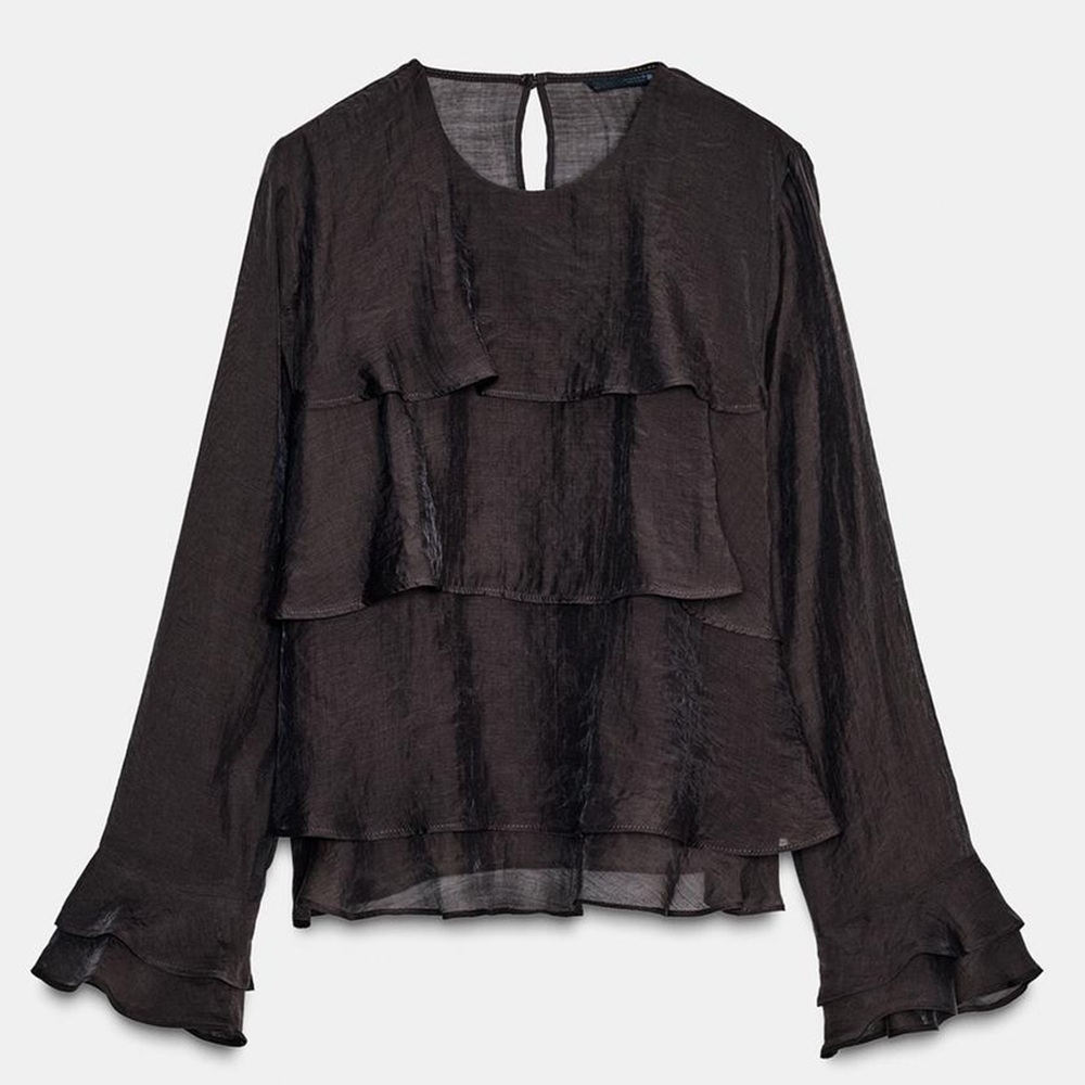 骨格ウェーブ,トップス,ZARA,フリルトップス